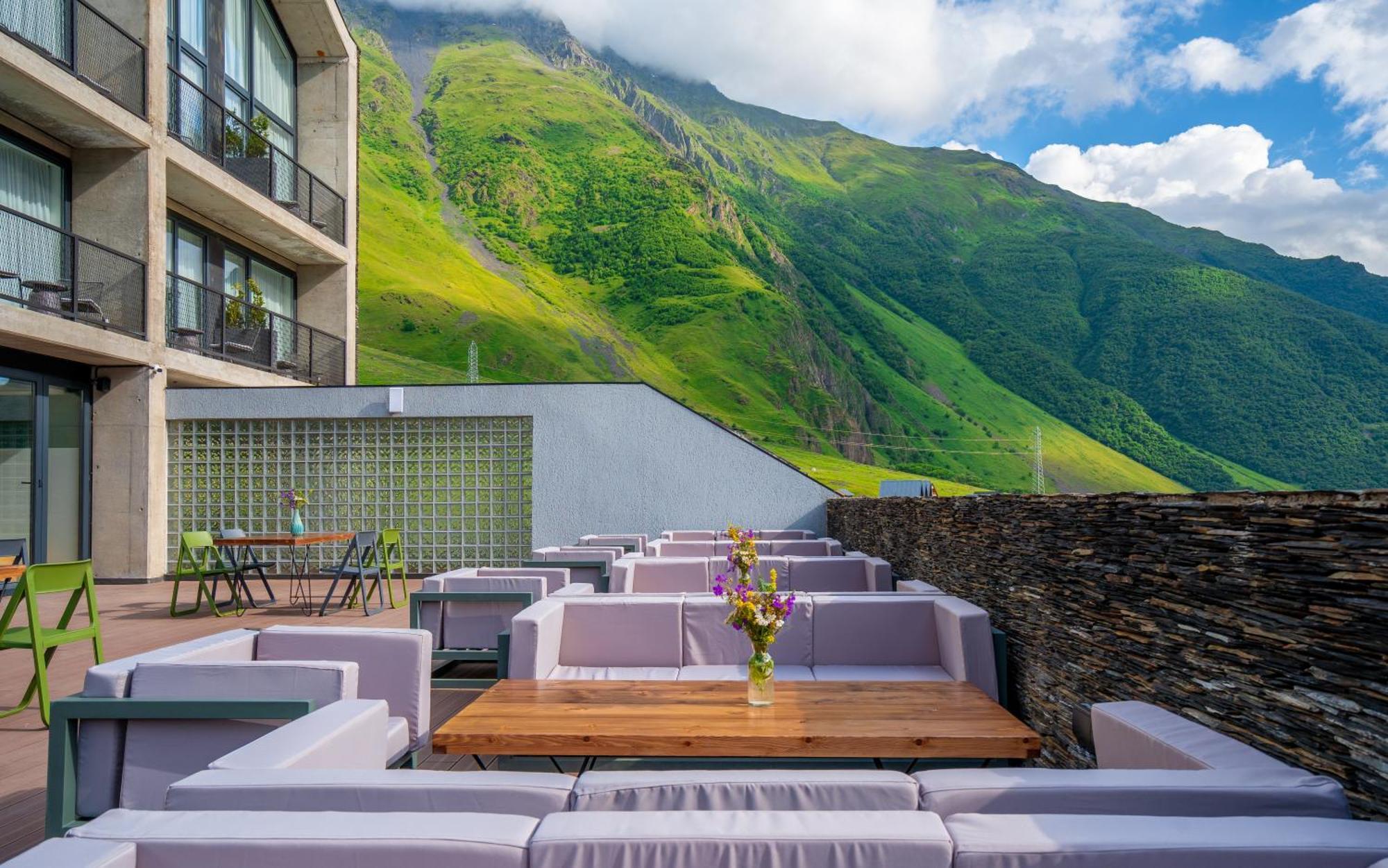 Step Inn - Kazbegi Экстерьер фото