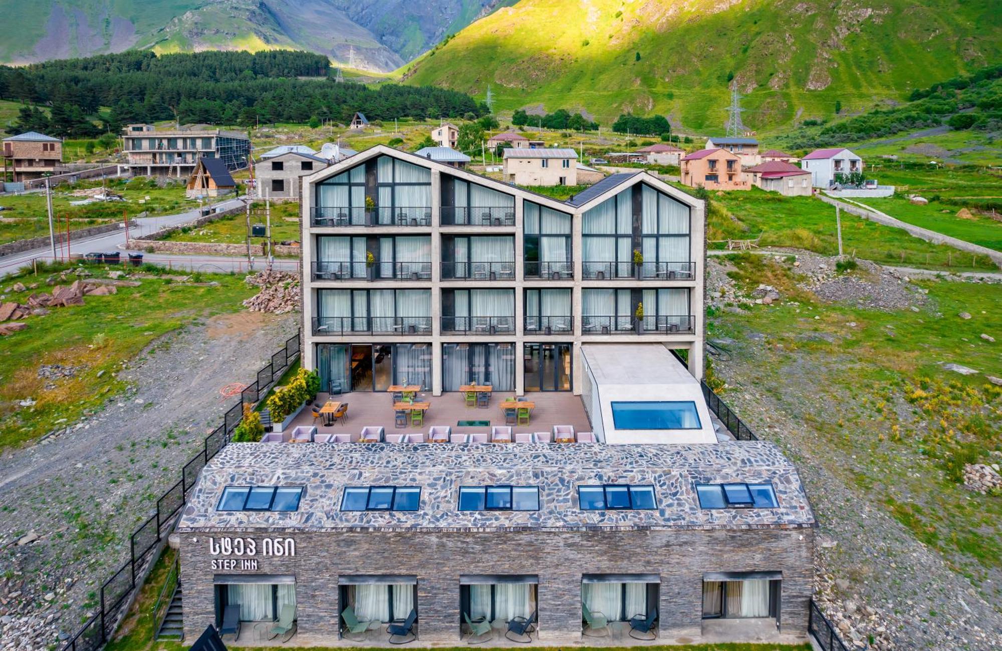 Step Inn - Kazbegi Экстерьер фото